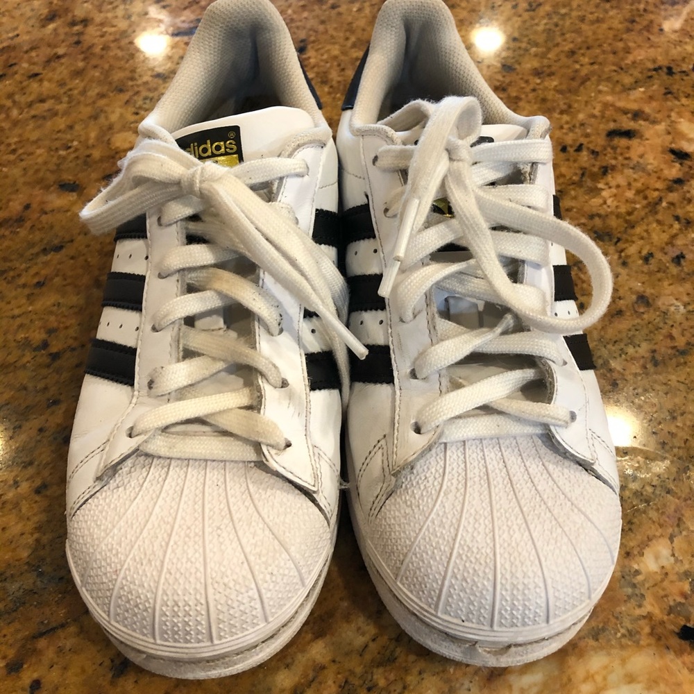 Adidas sneakers ladies size 6